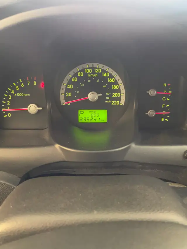 2007 Kia Sportage Lx front wheel drive 335,000Km $2550 - Photo 4