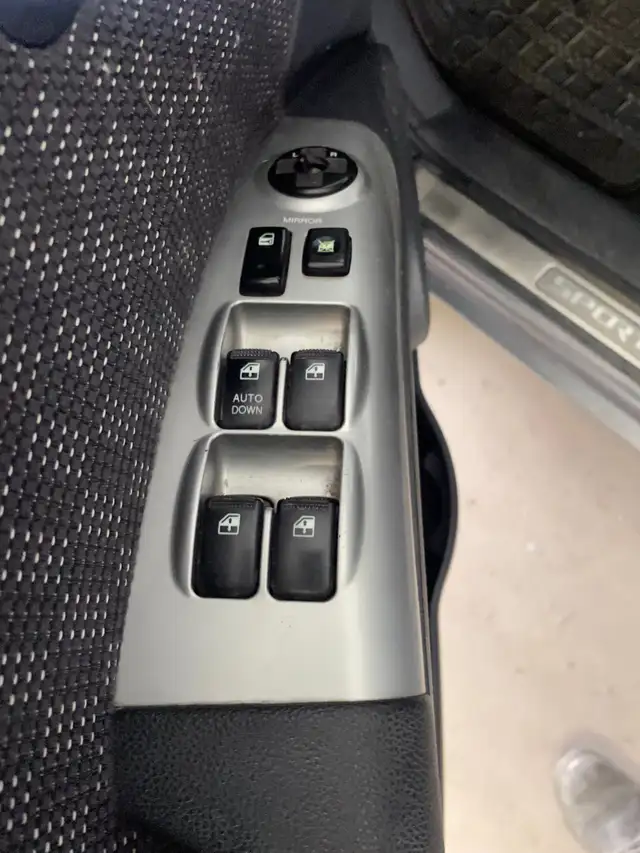 2007 Kia Sportage Lx front wheel drive 335,000Km $2550 - Photo 10