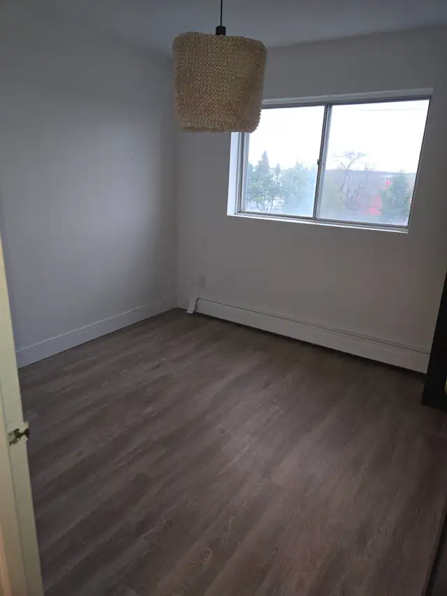 Modern 2-Bedroom Apartment for Rent in Kitchener! - Photo 9