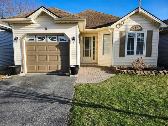 1 Bedroom   Den & 1 Bathroom House for rent in an Adult Communit