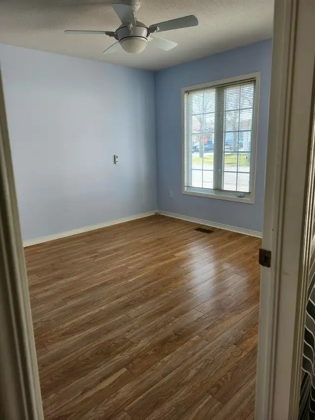 1 Bedroom   Den & 1 Bathroom House for rent in an Adult Communit - Photo 7