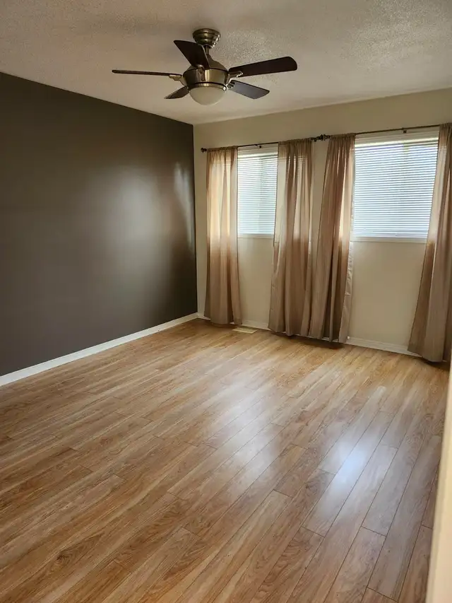 1 Bedroom   Den & 1 Bathroom House for rent in an Adult Communit - Photo 10