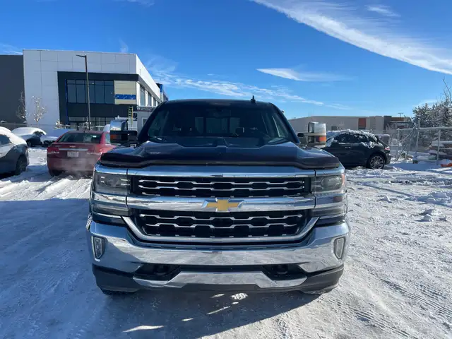 2018 Chevrolet Silverado 1500 LTZ 4X4 V8 : Well Serviced - Photo 3