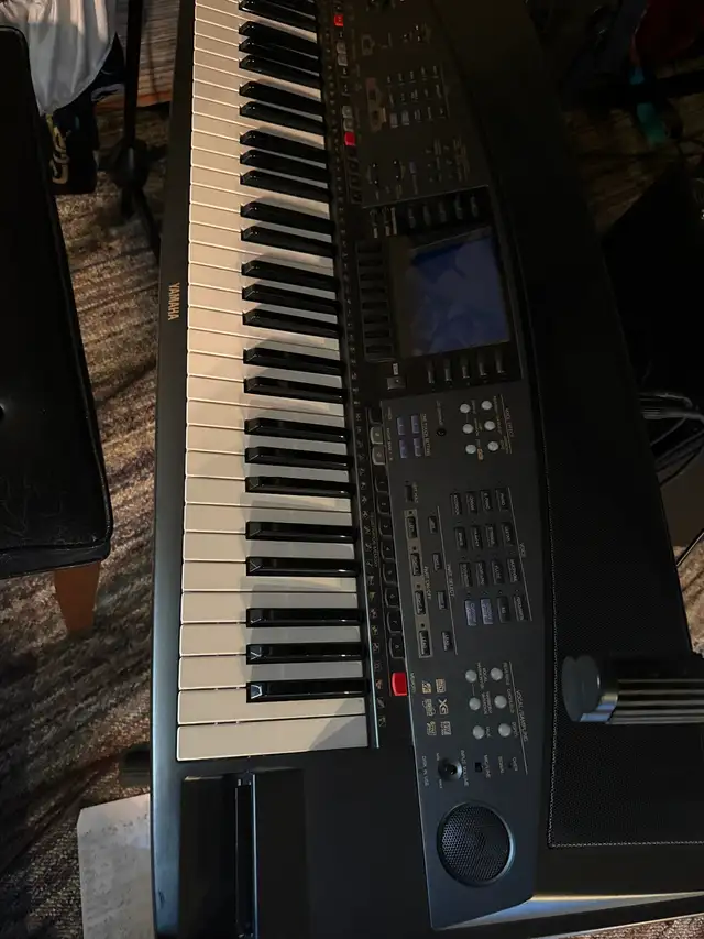 Yamaha PSR 8000 Keyboard