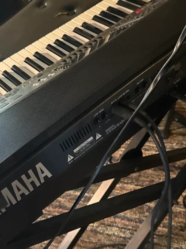 Yamaha PSR 8000 Keyboard - Photo 6