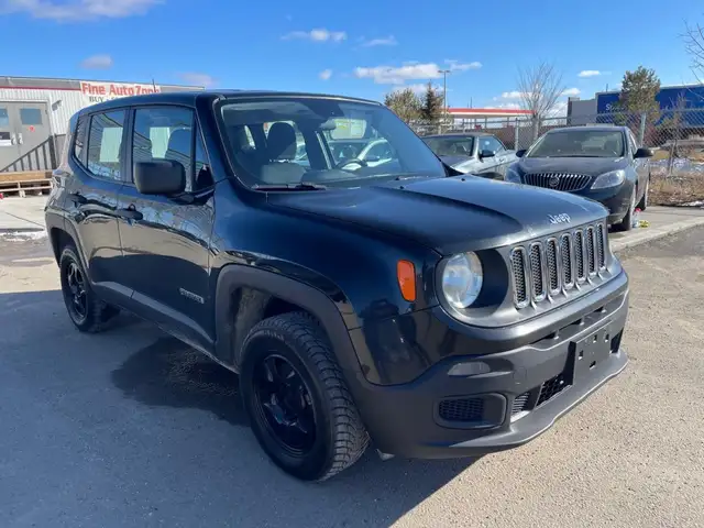 2015 Jeep Renegade 4WD : LOW MILEAGE, NO REPORTED ACCIDENTS - Photo 3