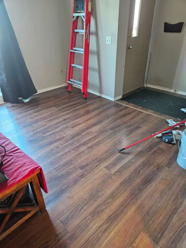 3 1 bedroom 2 full wash duplex for rent in Bowness area, Calgary - Photo 2