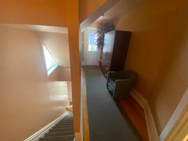 UNIQUE ! 4½, occupant tout le 2e étage d’un TRIPLEX centenaire - Photo 2