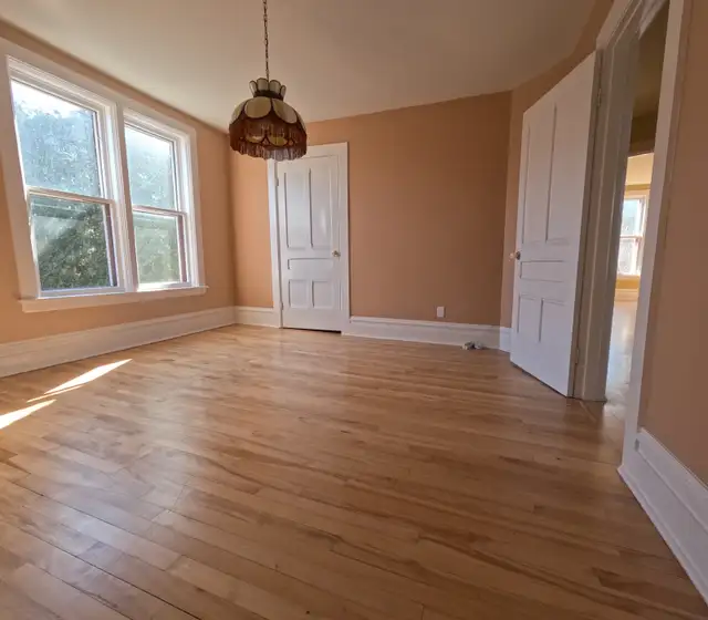 UNIQUE ! 4½, occupant tout le 2e étage d’un TRIPLEX centenaire - Photo 10