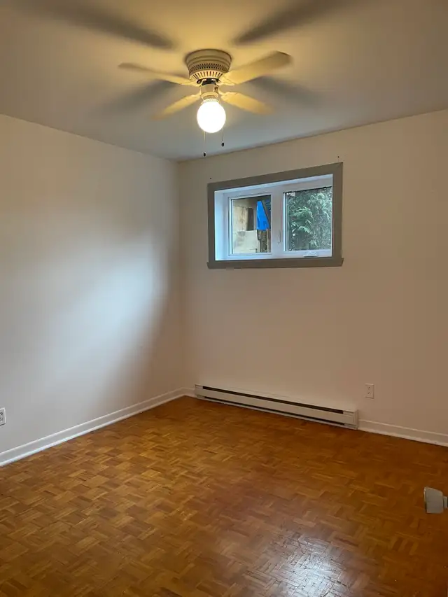 Beau grand 4 1/2 sur 2 étage, Beauport, WIFI - Photo 5