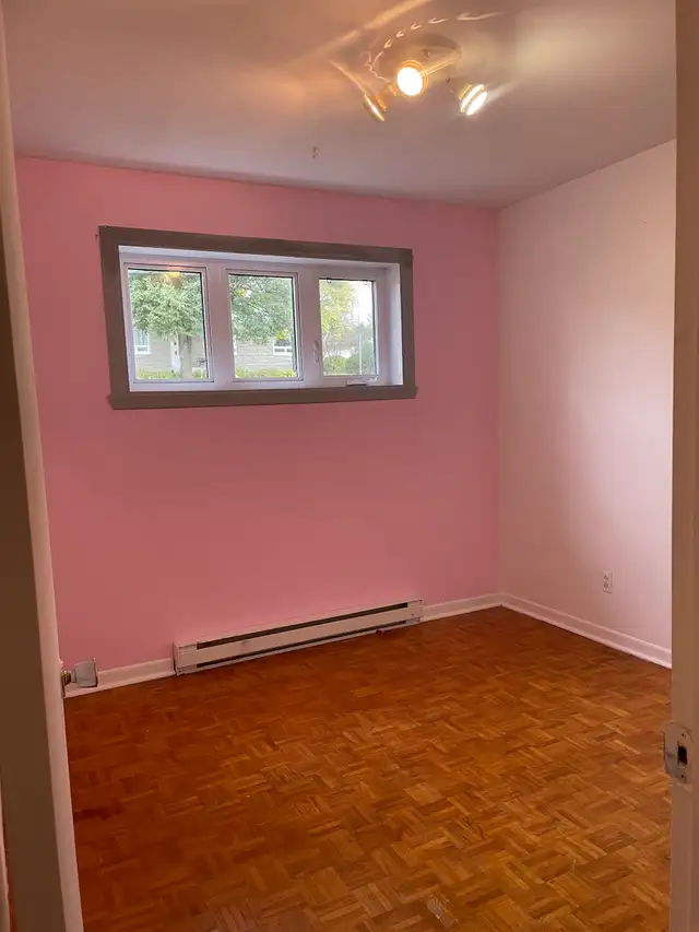 Beau grand 4 1/2 sur 2 étage, Beauport, WIFI - Photo 6