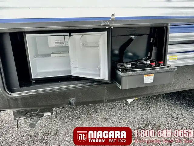 2022 KEYSTONE SPRINGDALE 295BH Travel Trailer - Photo 8