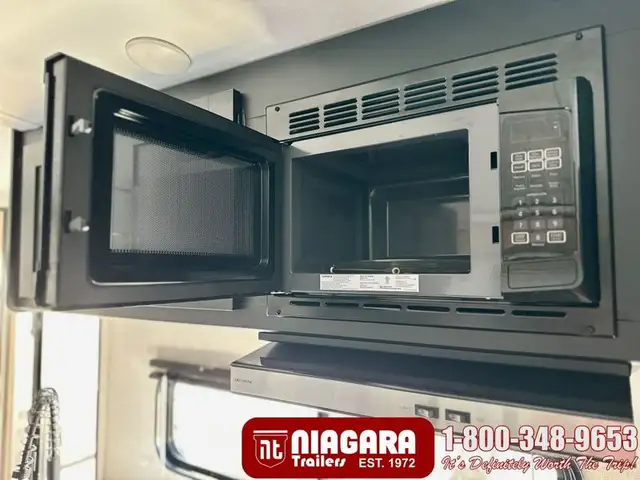 2022 KEYSTONE SPRINGDALE 295BH Travel Trailer - Photo 13