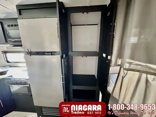 2022 KEYSTONE SPRINGDALE 295BH Travel Trailer - Photo 15