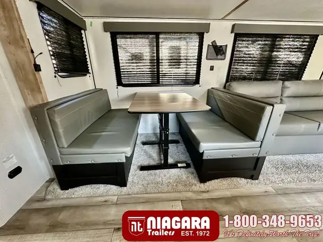 2022 KEYSTONE SPRINGDALE 295BH Travel Trailer - Photo 18