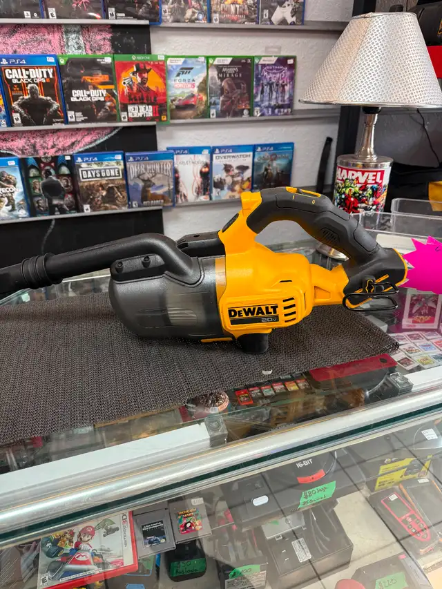DEWALT 20V MAX Cordless Jobsite Dry Hand Vacuum