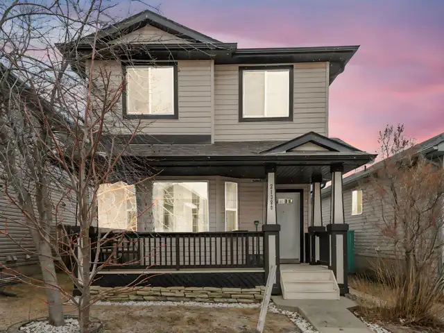 West YEG 4 Bed 3 Bath w/ Finished Basement ONLY $449k WOW!