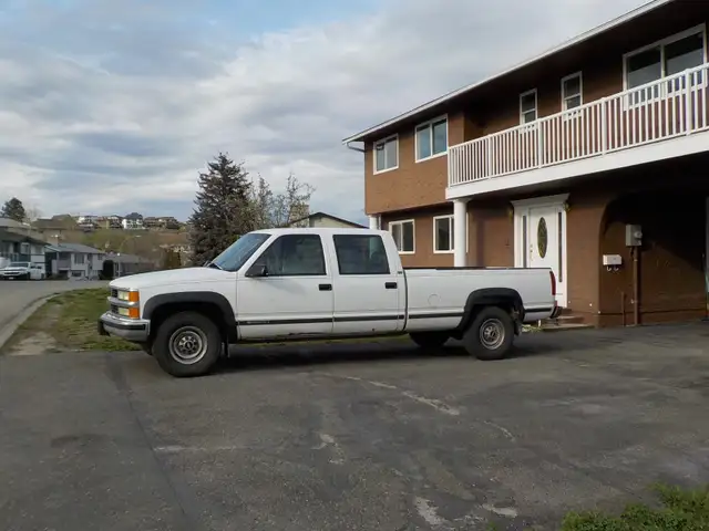 CHEVROLET 1 TON - 3500, CREW CAB, 8 FOOT BOX, WORK TRUCK!