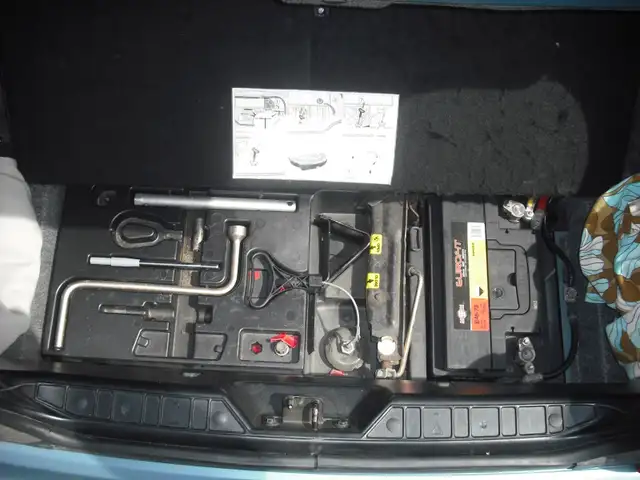 BMW Z3 CONVERTIBLE 1996 - Photo 8