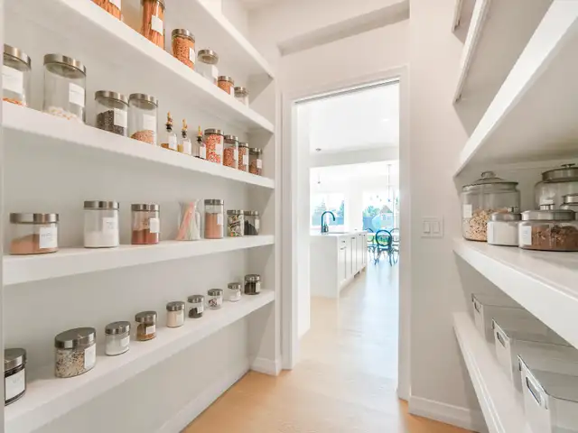 St Albert 5 Bedrooms 4 Bathrooms Finished Basement! 2023 Built! - Photo 6