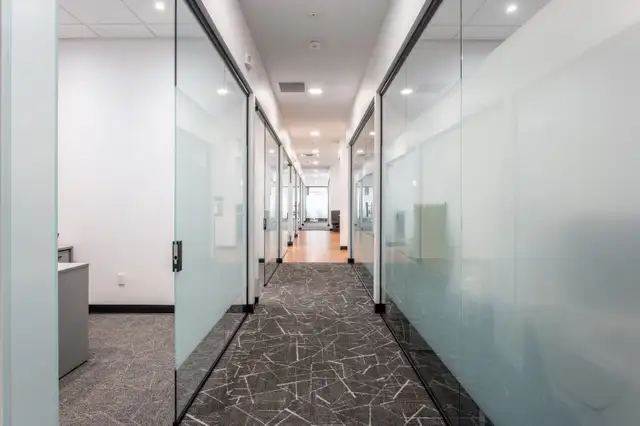 Modern Private Office with Parking & Amenities - Photo 5