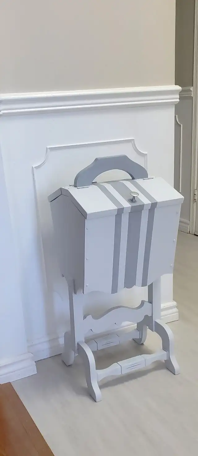 Vintage Standing Sewing Container – refinished