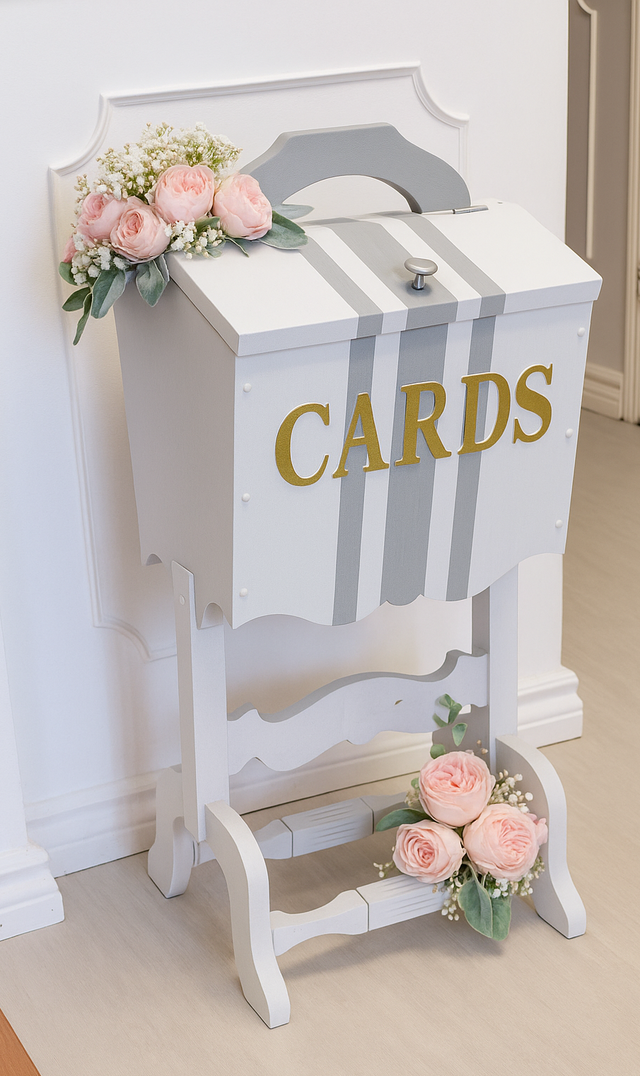 Vintage Standing Sewing Container – refinished - Photo 6