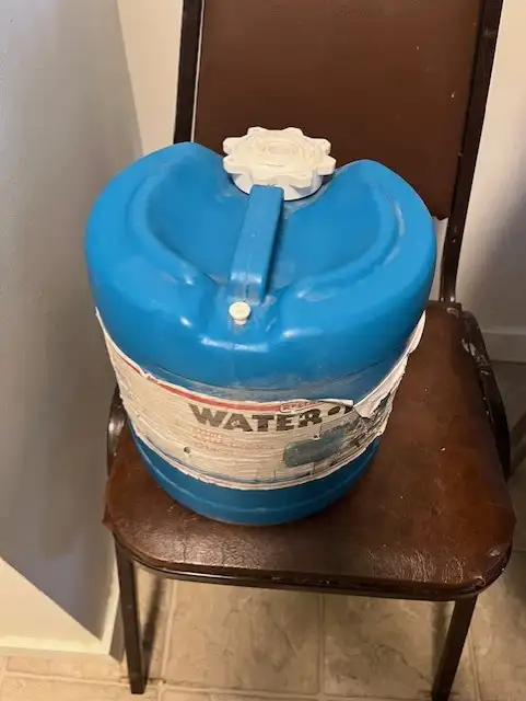10 L Water Jug $10 - Photo 2