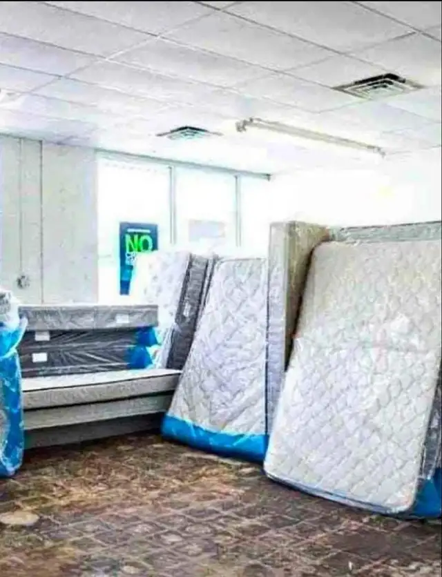 Twin Mattress | King Mattress : Full Mattress / Queen Mattress - Photo 10