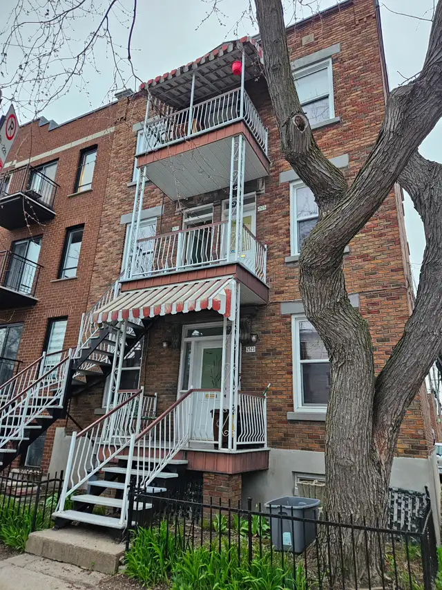 Grand 4 1/2 close to metro Pie-IX, 1530$