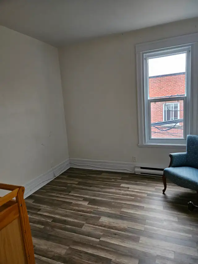 Grand 4 1/2 close to metro Pie-IX, 1530$ - Photo 5