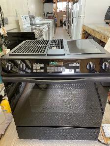 JENN-AIR Slide In Range New