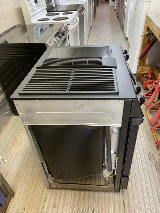 JENN-AIR Slide In Range New - Photo 9