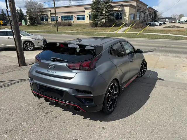 2021 Hyundai Veloster N - Photo 5