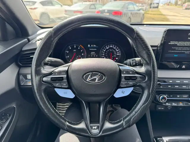 2021 Hyundai Veloster N - Photo 12