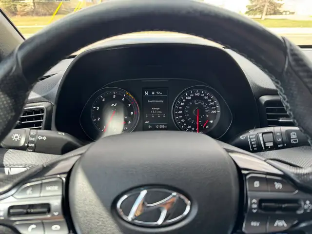 2021 Hyundai Veloster N - Photo 13