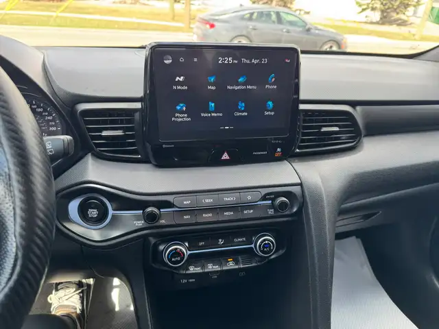 2021 Hyundai Veloster N - Photo 14