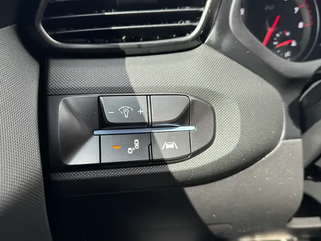 2021 Hyundai Veloster N - Photo 16