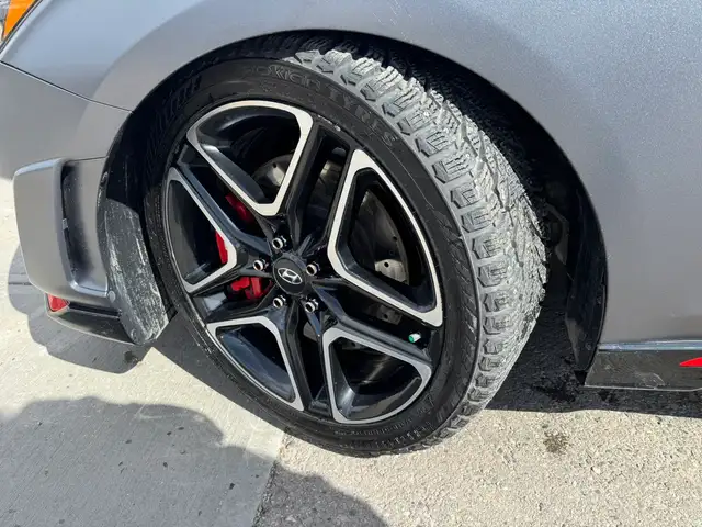 2021 Hyundai Veloster N - Photo 21