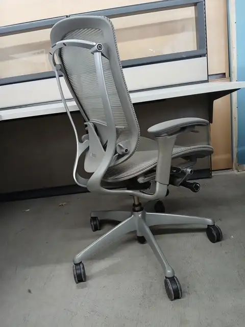 Teknion Contessa chairs Grey/silver color $299.99 excel condit