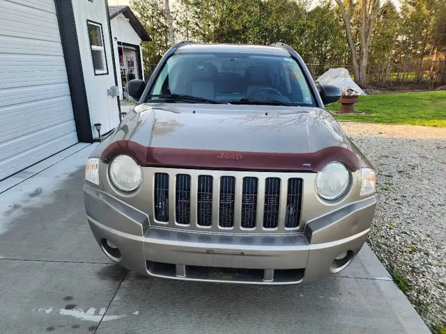 Jeep Compass - Photo 3