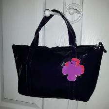 SAC À MAIN NEUF BLEU MARIN BRILLANT 8'HAUx12'LAR 3 FLEURS $10.00