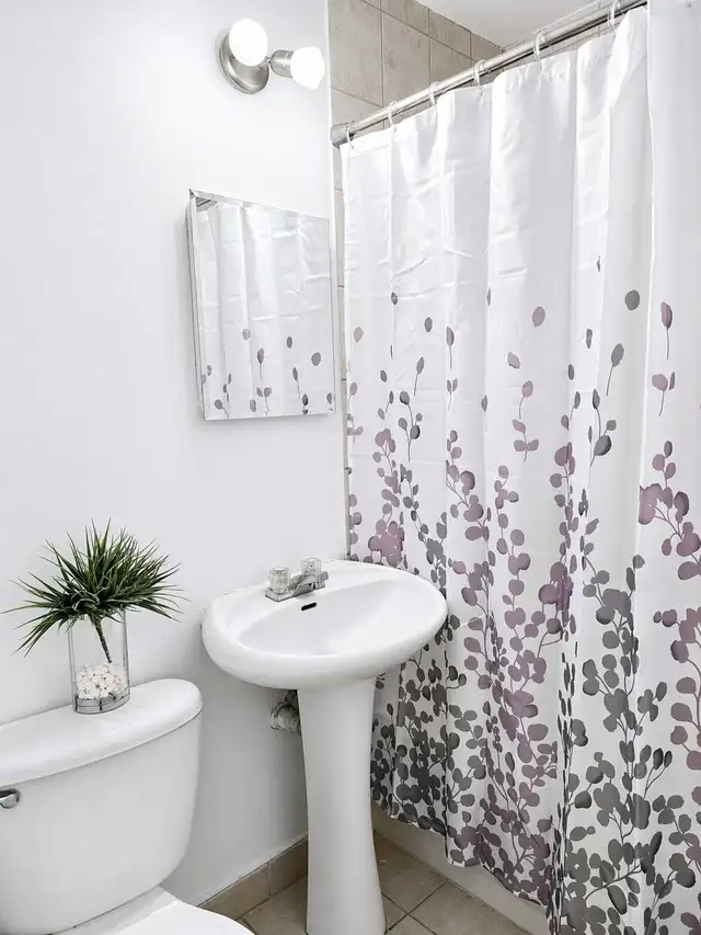 ROOM RENTALS/FURNISHED BEDROOMS FOR RENT/CHAMBRE MEUBLÉE A LOUER - Photo 10