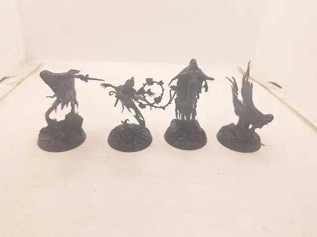Warhammer AoS Nighthaunt 4 Myrmourn Banshees 1 model from warcry