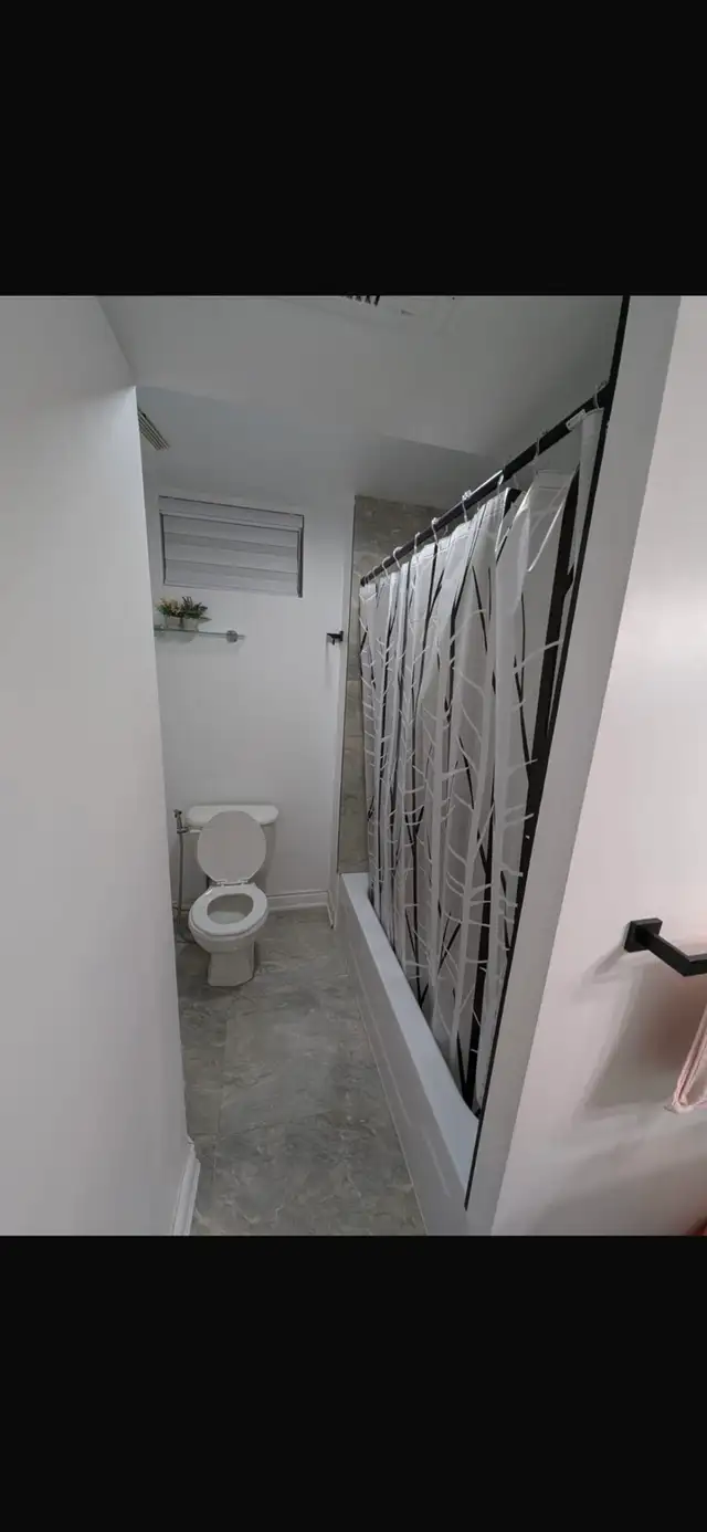 Basement For Rent In Brampton - Photo 9
