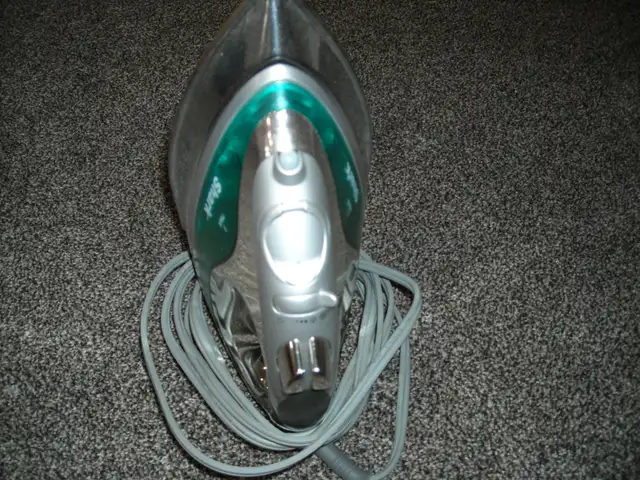 LIKE NEW CLOTHES IRON - Photo 3