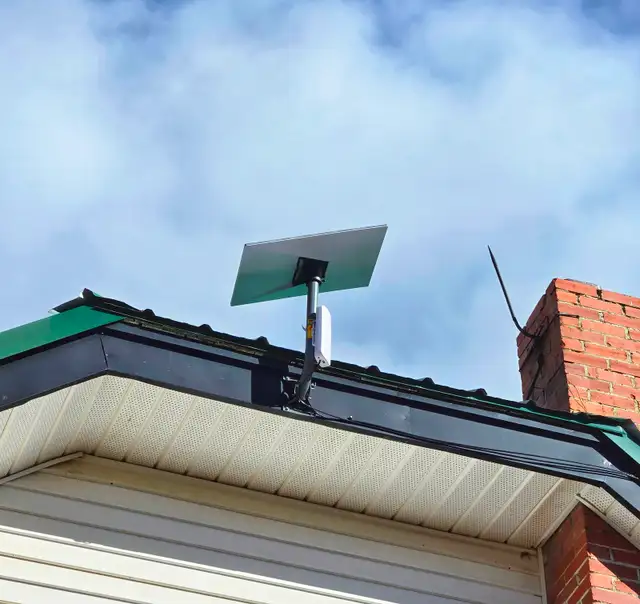 Starlink installer - Photo 7