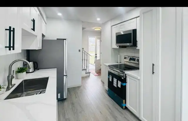 3 beds 1 bathroom house - Photo 3