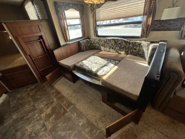 Family-Friendly Travel Trailer Featuring Double Bunks - Photo 13