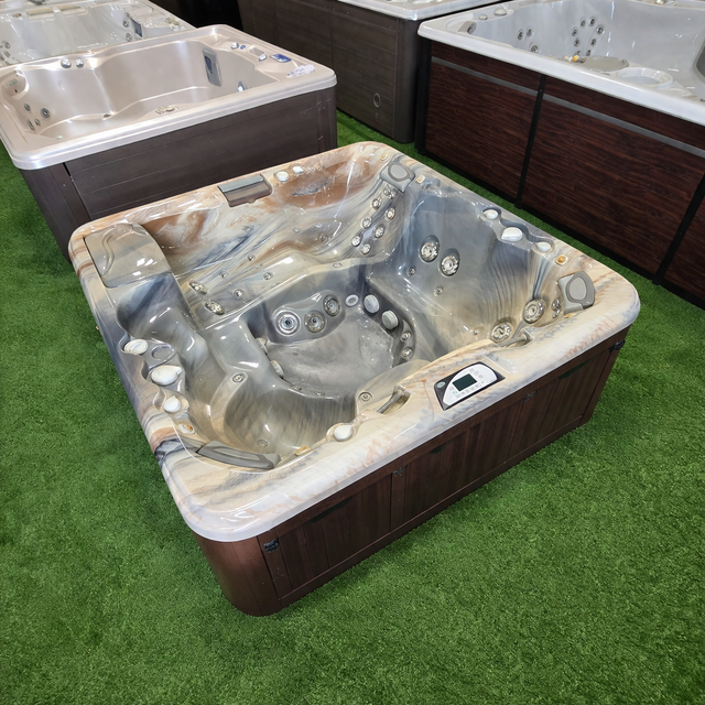 SPA 2014 SUNDANCE CAMEO EN LIQUIDATION SAINT-EUSTACHE - Photo 2